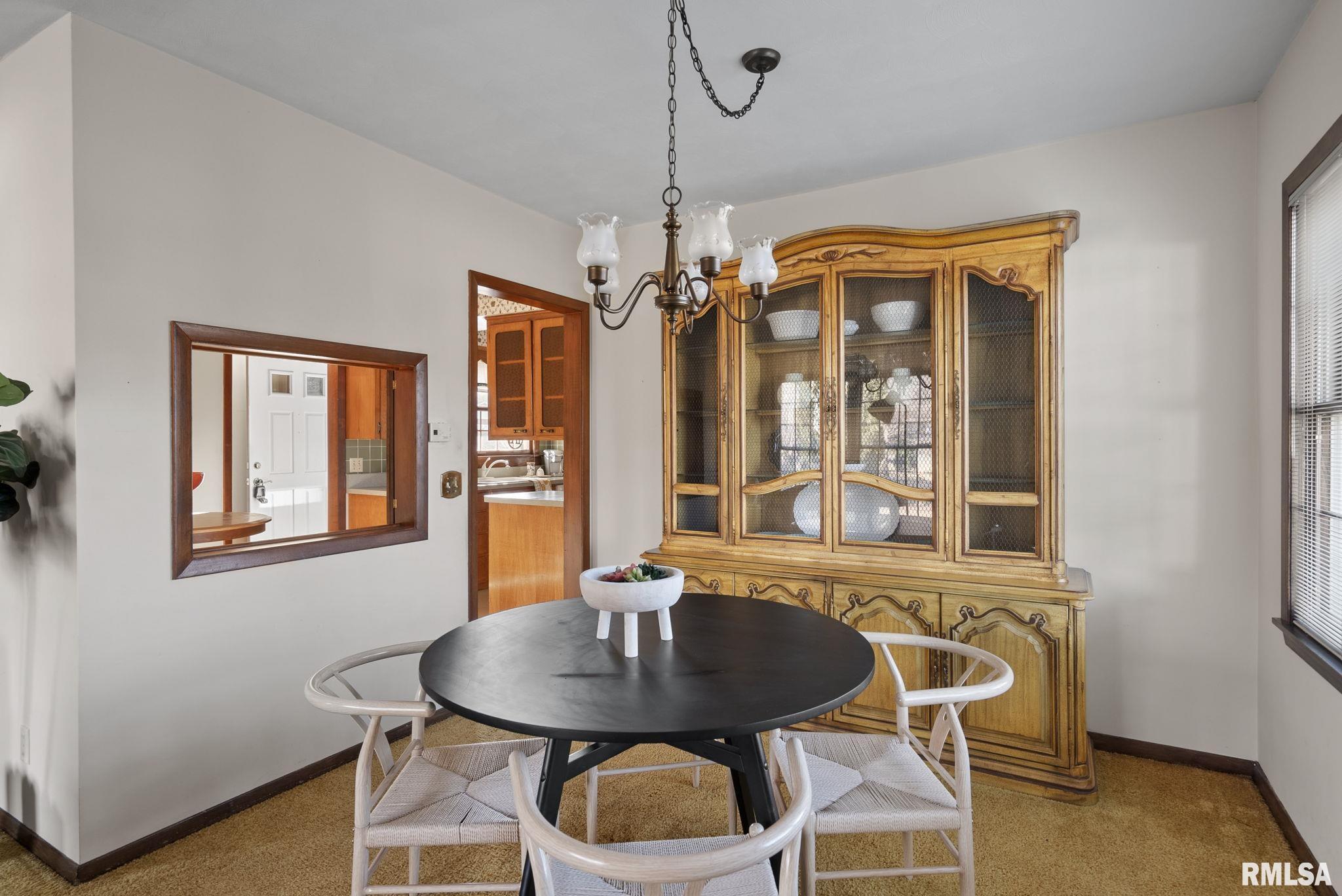 2609 Forest Road Davenport, IA 52803 - Photo 6 of 41 Gallery Image 6