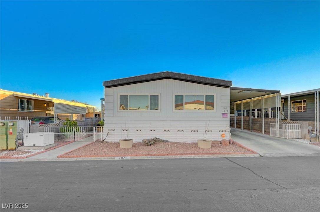 4979 Ridge Drive Las Vegas, NV 89103 - Photo 2 of 44 Gallery Image 2