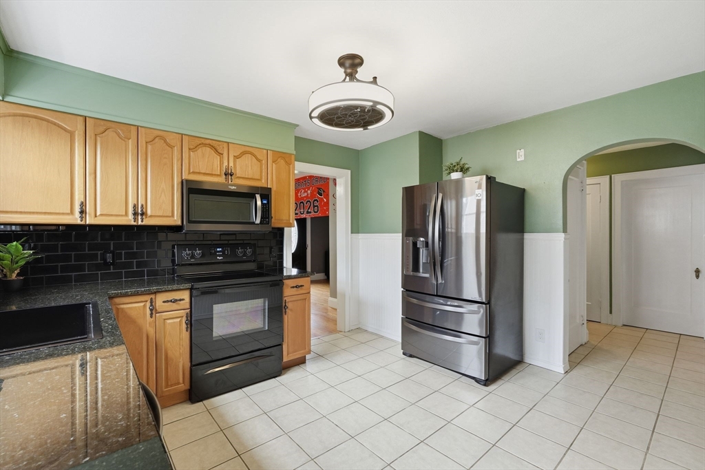79 Granby Road South Hadley, MA 01075 - Photo 13 of 42