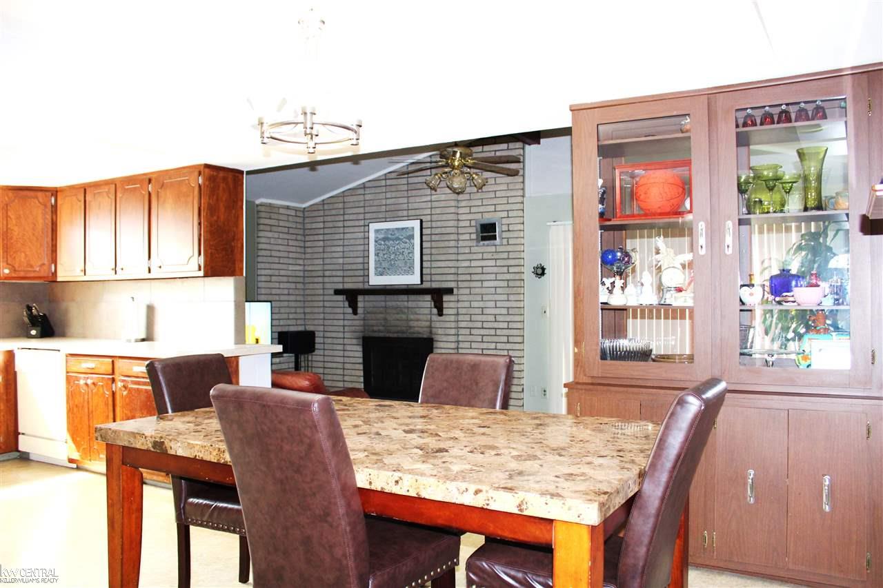 2403 Frazho Road Warren, MI 48091 - Photo 5 of 34