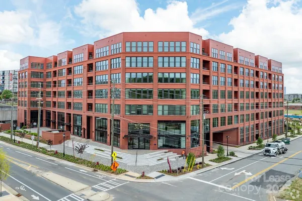 $2,033 | 300 East 36th Street, Unit A3, Charlotte, NC 28206
