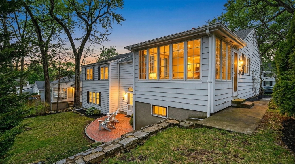 25 Magnolia Road Melrose, MA 02176 - Photo 35 of 38