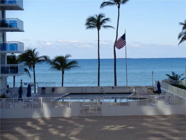 a kitchen with counter top