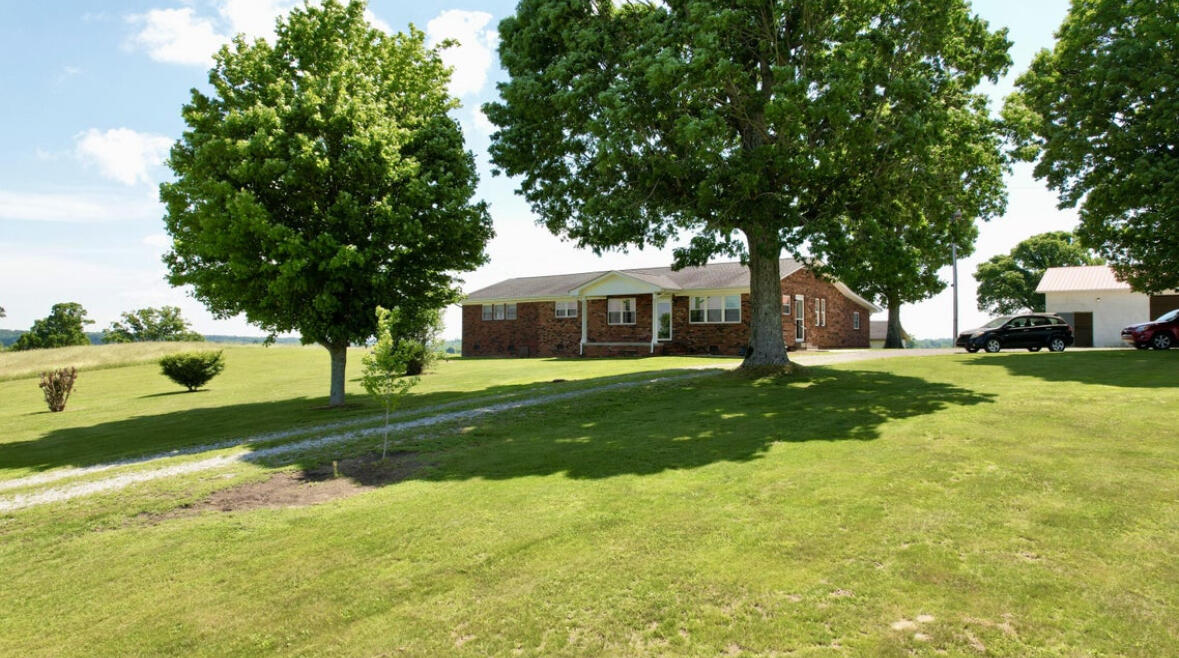 4431 Riggs Road Pikeville, TN 37367 - Photo 2 of 33 IMG_9983