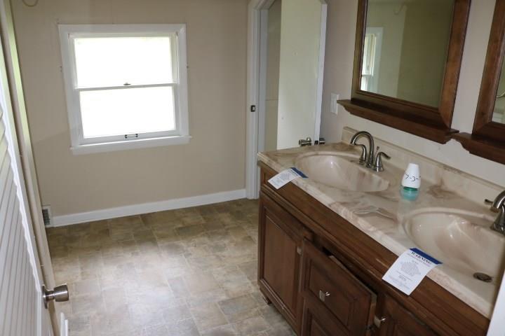 367 Old Mill Road Natrona Heights, PA 15065 - Photo 7 of 10 Gallery Image 7