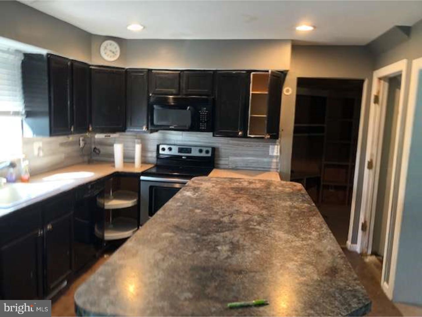 19 Hillcroft Road Berlin, NJ 08009 - Photo 3 of 15 Gallery Image 3
