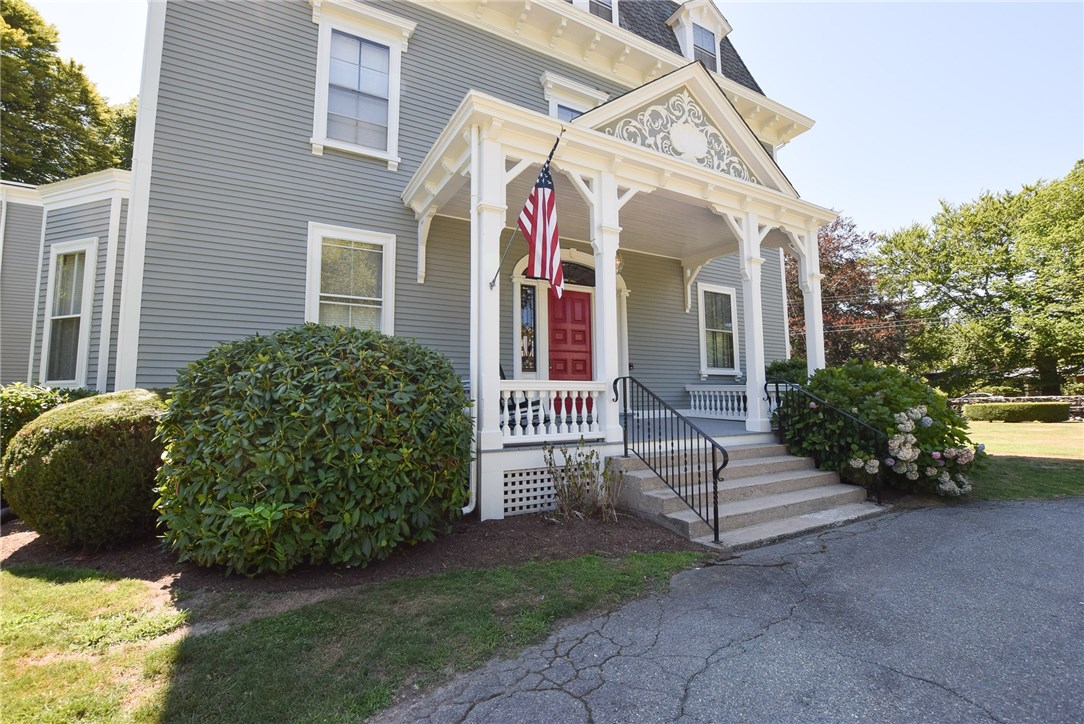 1 Red Cross Avenue, Unit 9 Newport, RI 02840 - Photo 1 of 28
