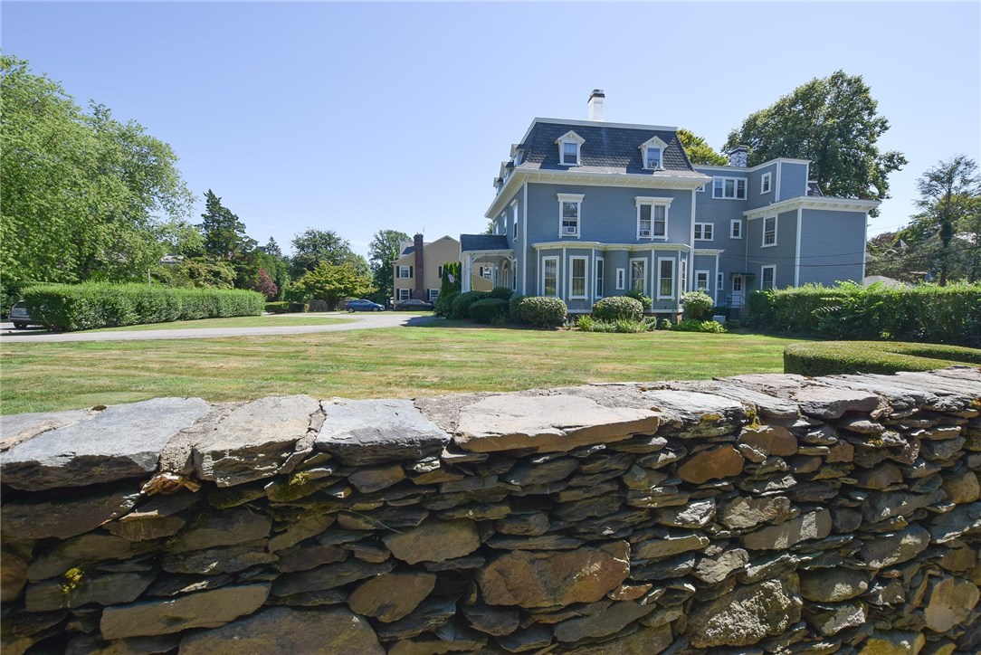 1 Red Cross Avenue, Unit 9 Newport, RI 02840 - Photo 23 of 28