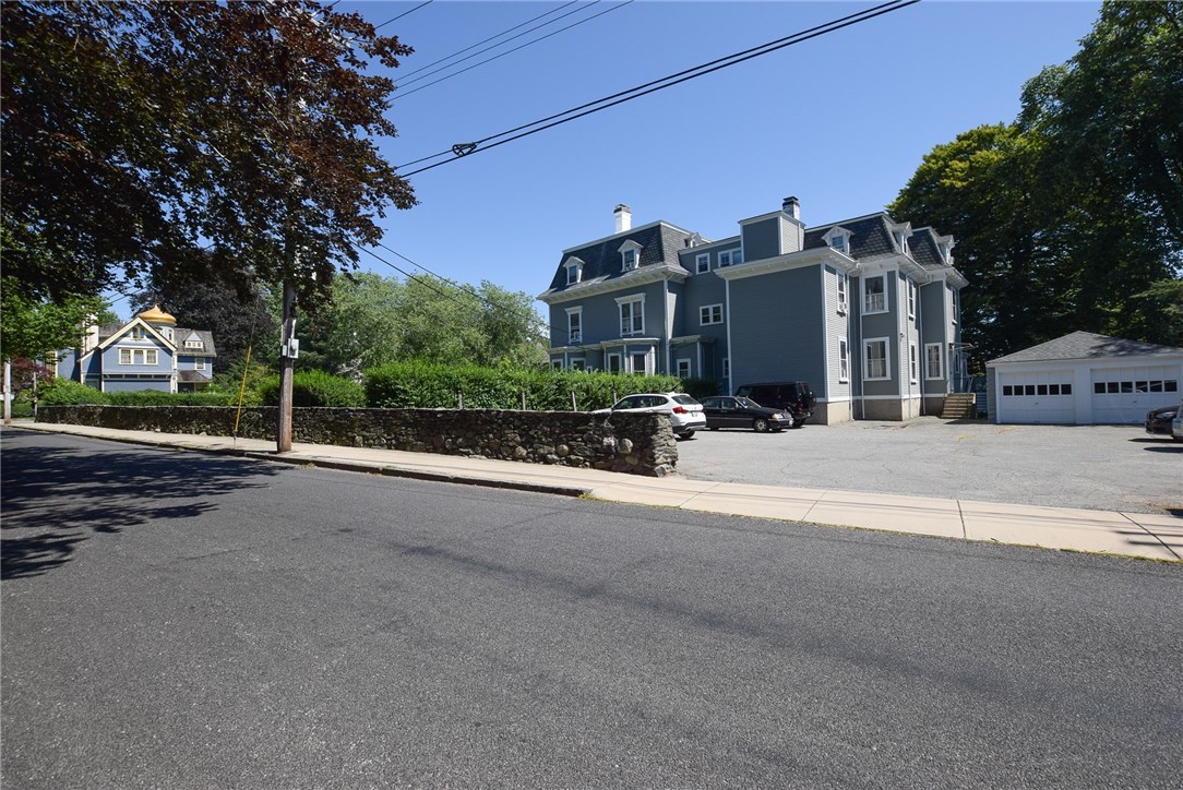 1 Red Cross Avenue, Unit 9 Newport, RI 02840 - Photo 27 of 28