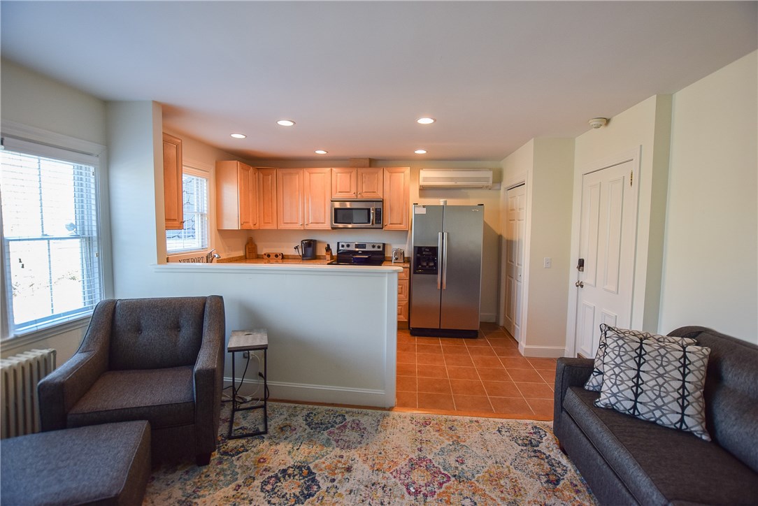 1 Red Cross Avenue, Unit 9 Newport, RI 02840 - Photo 8 of 28