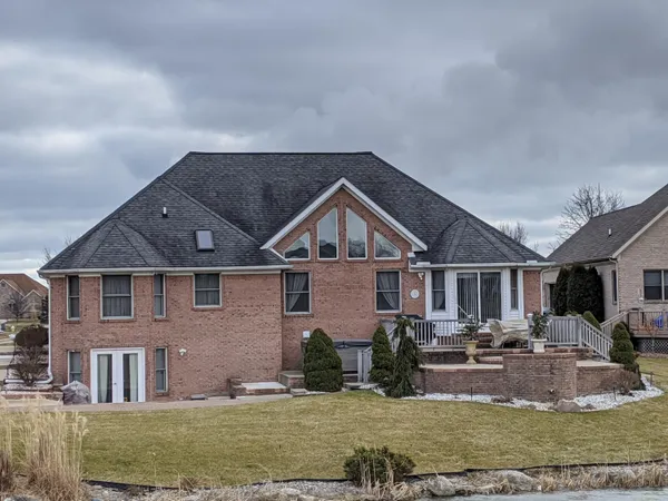 $530,000 | 8091 Hunters Ridge Drive, Newport, MI 48166