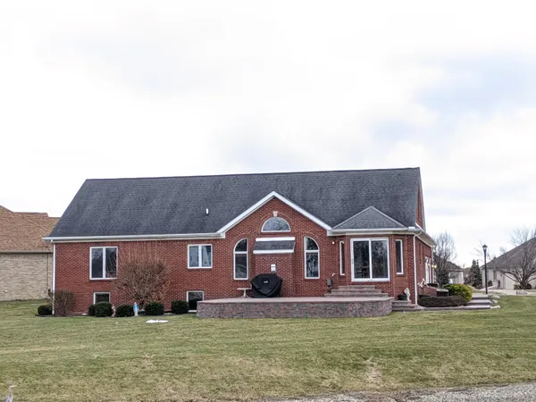 $530,000 | 8091 Hunters Ridge Drive, Newport, MI 48166