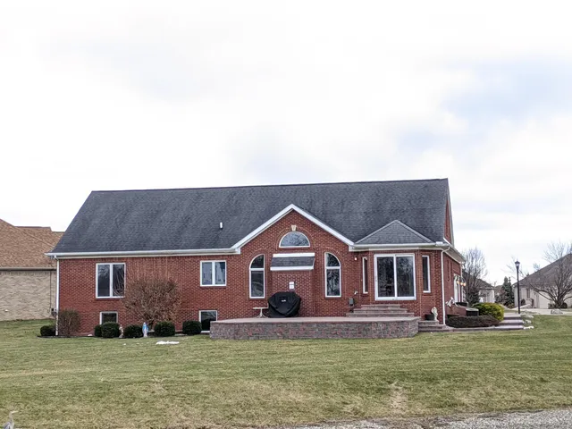 $530,000 | 8091 Hunters Ridge Drive, Newport, MI 48166