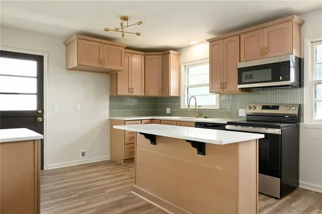 $324,000 | 7919 Corona Avenue, Kansas City, KS 66112