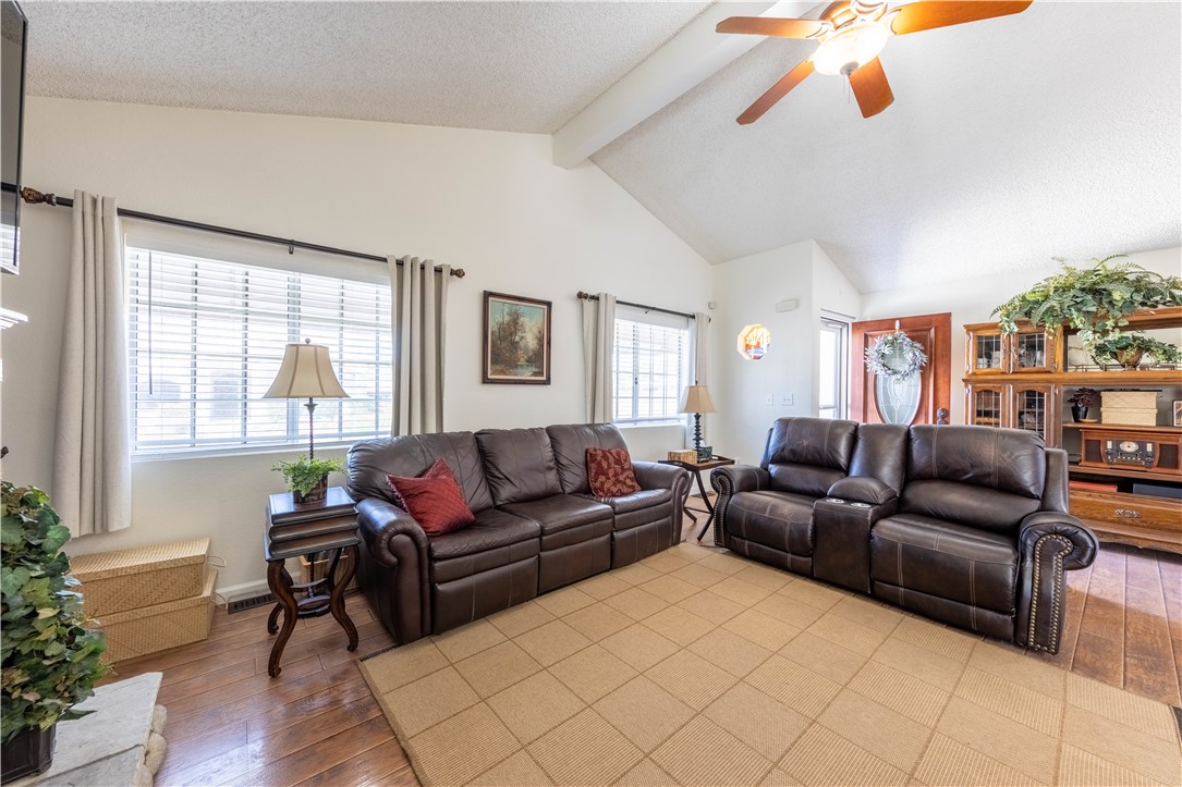 2430 South Ridge Avenue Bullhead City, AZ 86429 - Photo 3 of 57