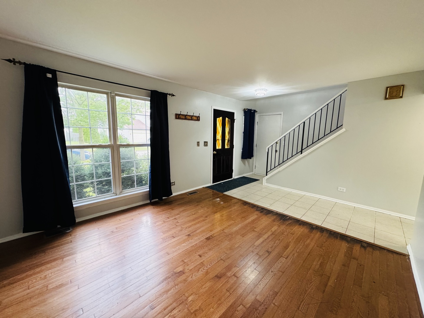 134 Sycamore Avenue Streamwood, IL 60107 - Photo 2 of 11