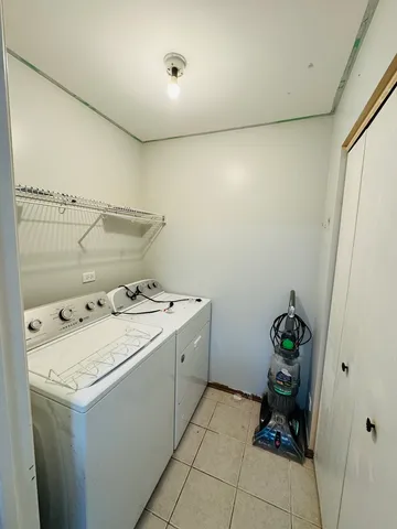 $2,800 | 134 Sycamore Avenue, Streamwood, IL 60107