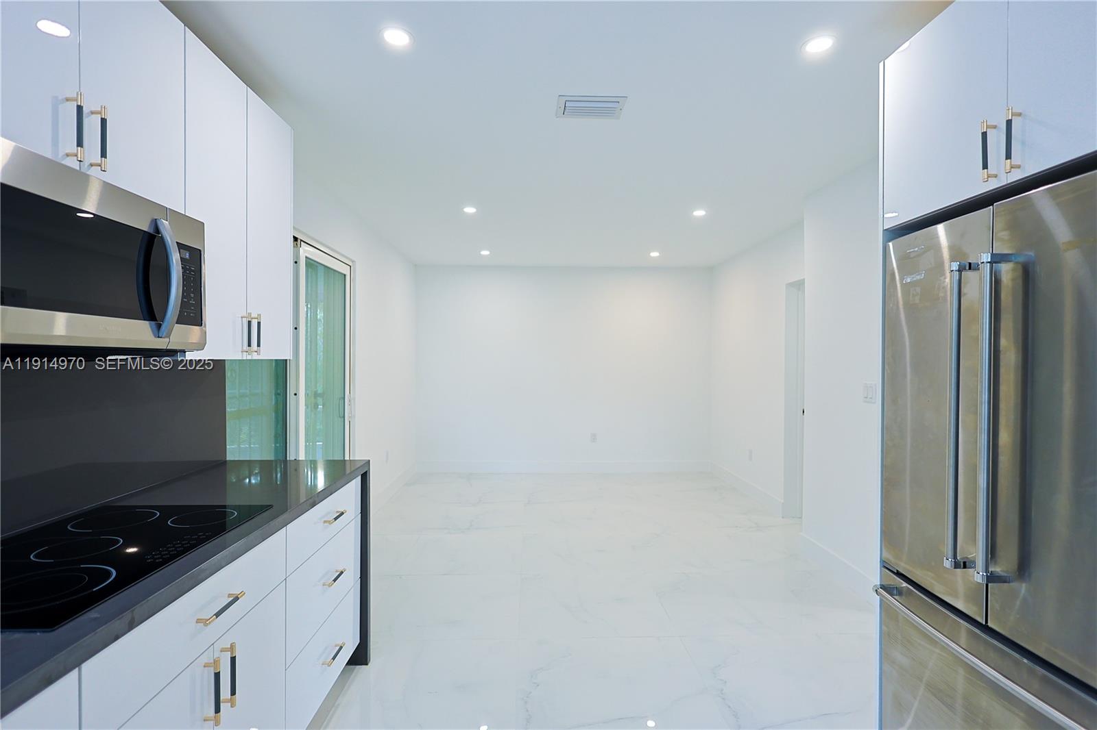 720 Northeast 143rd Street North Miami, FL 33161 - Photo 7 of 21