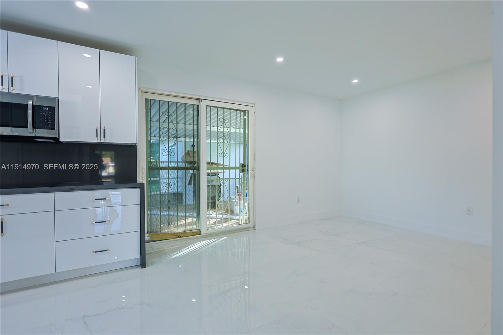 720 Northeast 143rd Street North Miami, FL 33161 - Photo 9 of 21