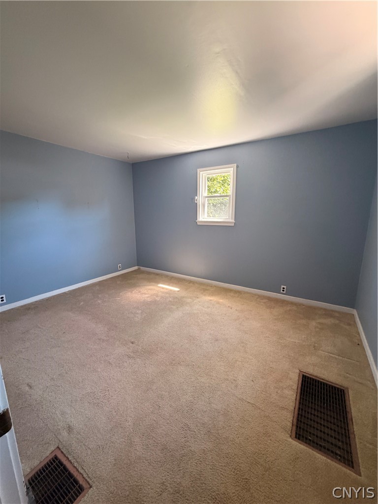311 Sayles Street Oneida, NY 13421 - Photo 13 of 25 2nd bedroom