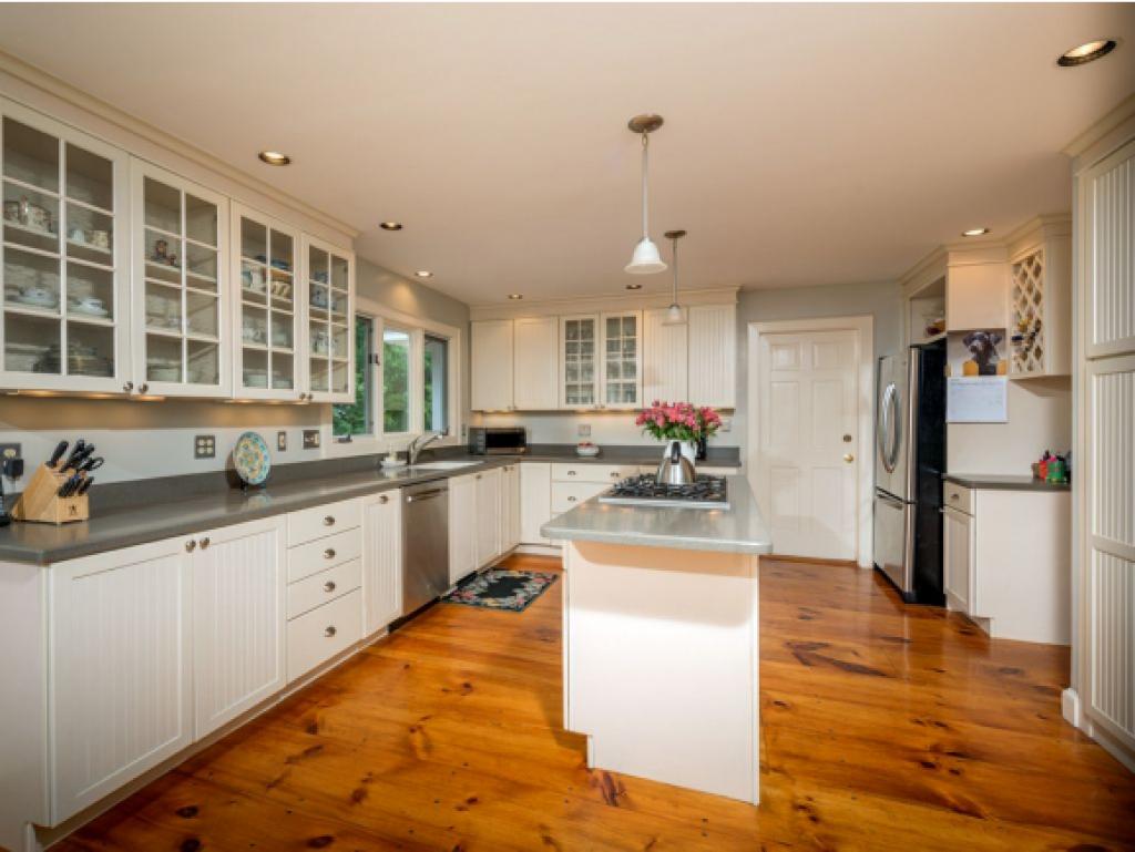 6 Godfrey Cove Road York, ME 03909 - Photo 14 of 35 Gallery Image 14