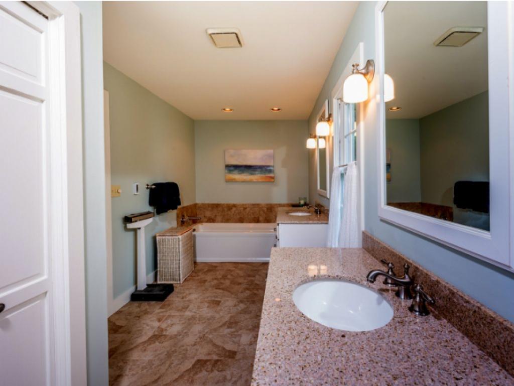 6 Godfrey Cove Road York, ME 03909 - Photo 18 of 35 Gallery Image 18