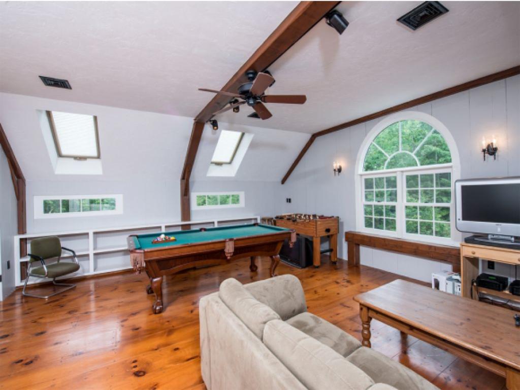 6 Godfrey Cove Road York, ME 03909 - Photo 8 of 35 Gallery Image 8