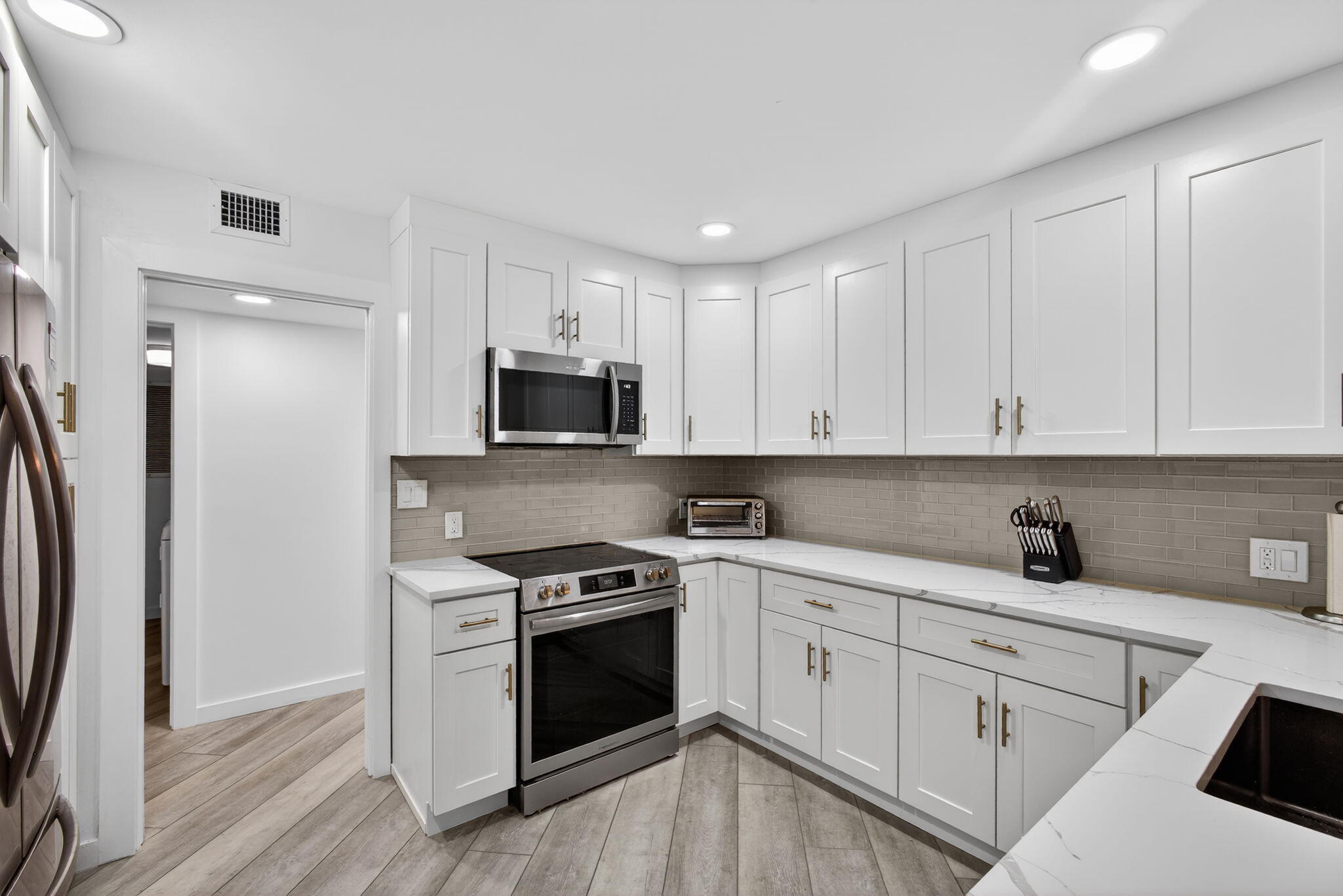 19149 Southeast Sea Turtle Court, Unit 105 Jupiter, FL 33469 - Photo 15 of 46 20-web-or-mls-5D1A6005