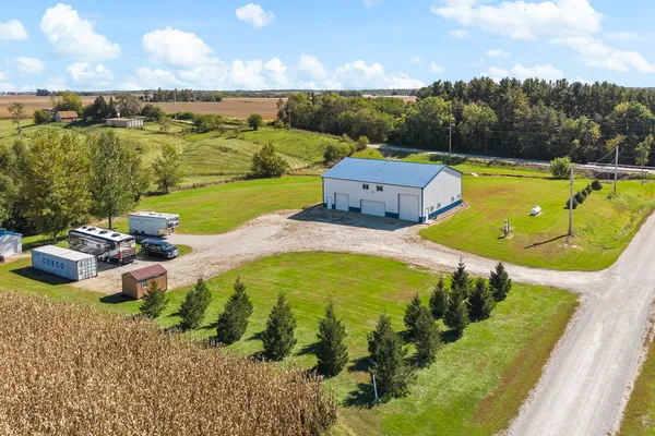 $475,000 | 955 300th Street, New Windsor, IL 61465