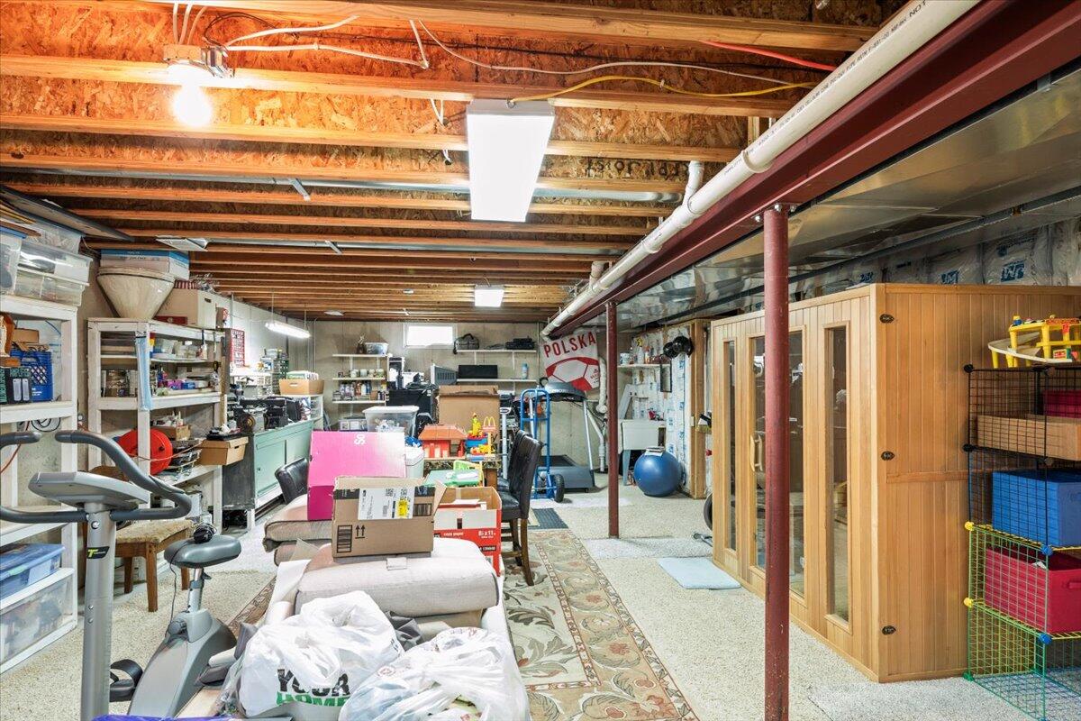 1270 East Greenview Place Crown Point, IN 46307 - Photo 38 of 44 a view of a room with racks