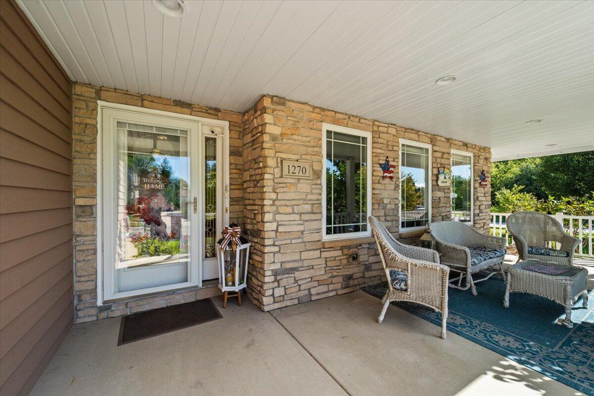 1270 East Greenview Place Crown Point, IN 46307 - Photo 4 of 44