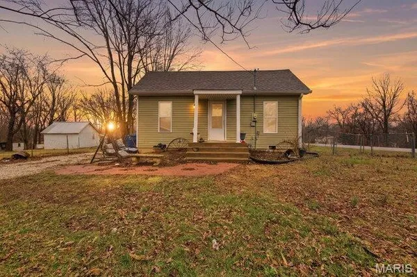 $200,000 | 39036 Winter Street, Truxton, MO 63381