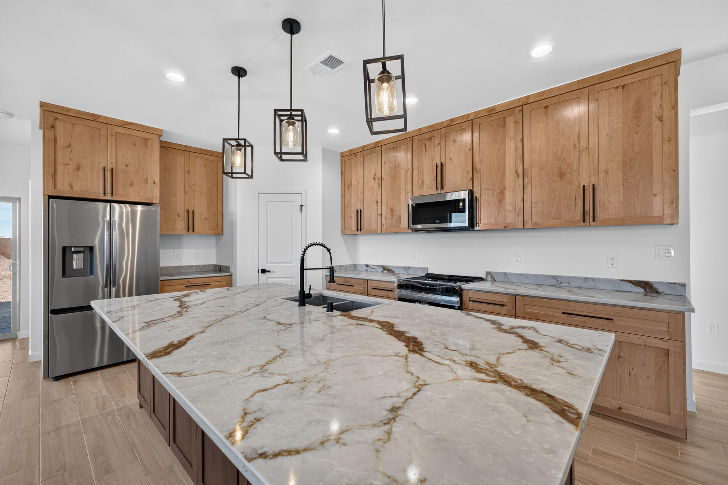 121 9th Avenue Northwest Rio Rancho, NM 87124 - Photo 10 of 34 Gallery Image 10