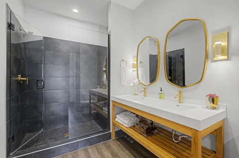 $899,900 | 65 Lindsley Avenue, Unit 204, Nashville, TN 37210