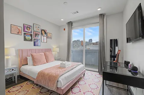 $899,900 | 65 Lindsley Avenue, Unit 204, Nashville, TN 37210