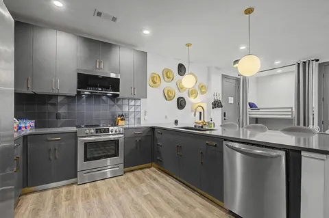 $885,000 | 65 Lindsley Avenue, Unit 204, Nashville, TN 37210