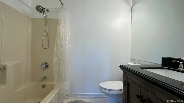 $475,000 | 21 Twin Ponds Drive, Kingston, NY 12401