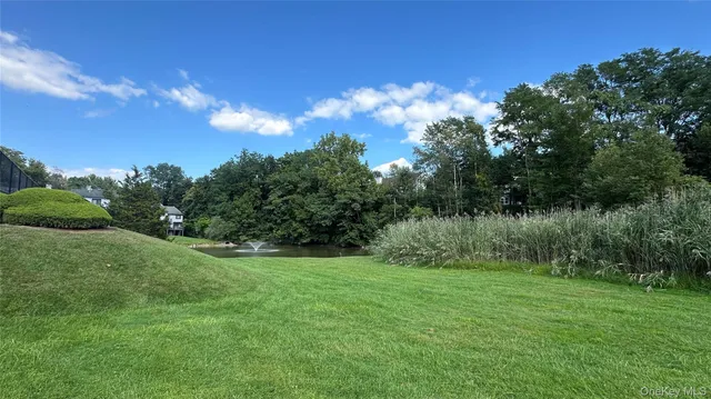 $475,000 | 21 Twin Ponds Drive, Kingston, NY 12401