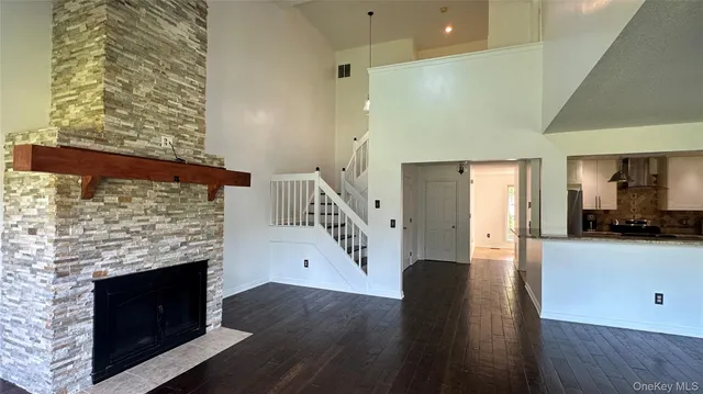 $475,000 | 21 Twin Ponds Drive, Kingston, NY 12401