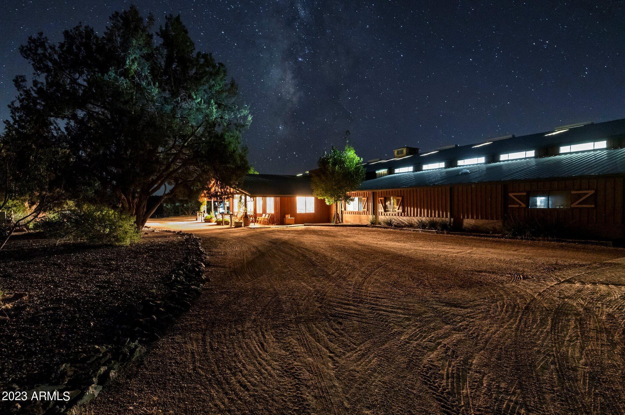 5801 Dillon Wash Road Prescott, AZ 86305 - Photo 112 of 169 107 - Clubhouse and Indoor Arena