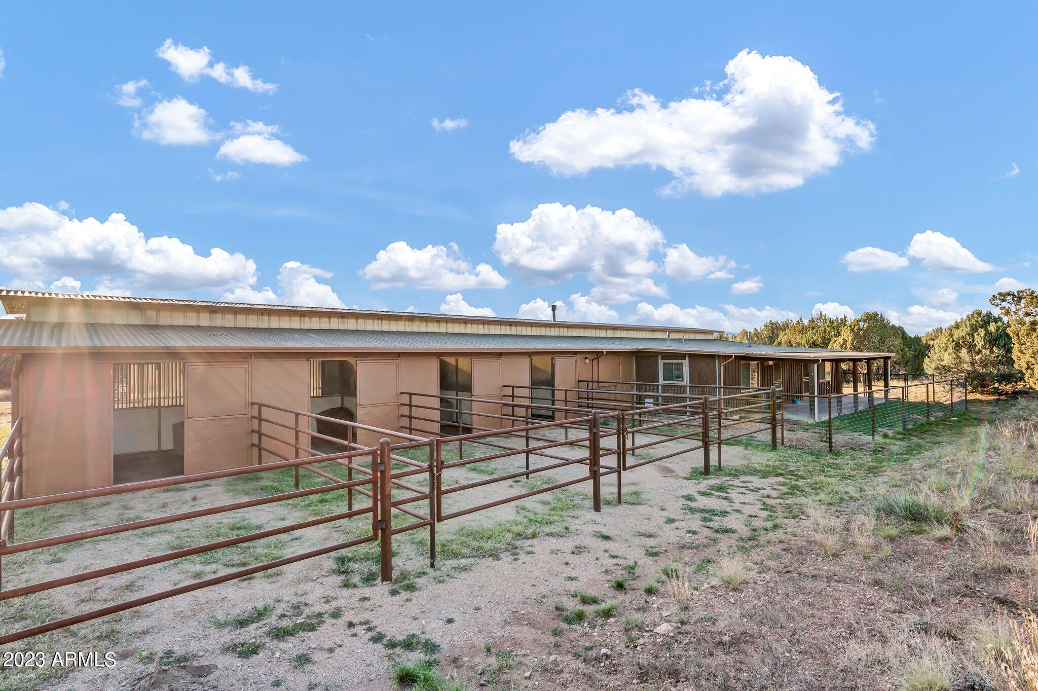 5801 Dillon Wash Road Prescott, AZ 86305 - Photo 166 of 169 161 - Lower Barn Stall Runouts