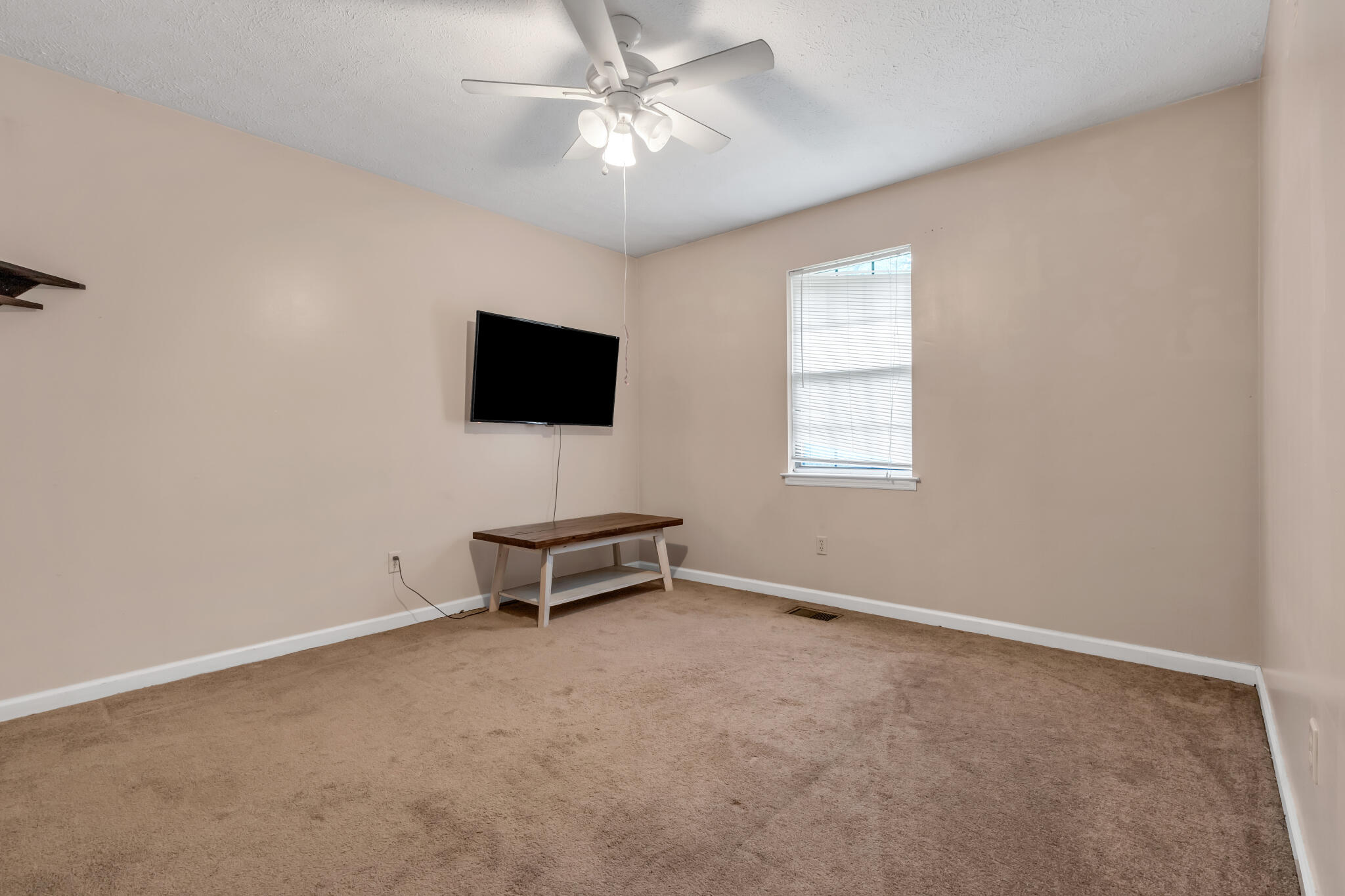 240 Lee Mason Road LaFayette, GA 30728 - Photo 11 of 24 2E8E5A72-7673-44E0-B9A3-C1296CC4F62B