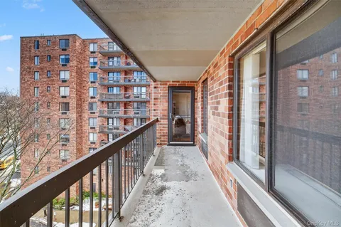 $499,000 | 50 Columbus Avenue, Unit 620, Tuckahoe, NY 10707