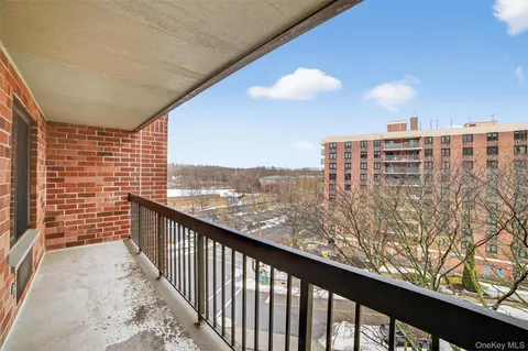 $499,000 | 50 Columbus Avenue, Unit 620, Tuckahoe, NY 10707