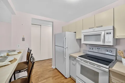 $499,000 | 50 Columbus Avenue, Unit 620, Tuckahoe, NY 10707