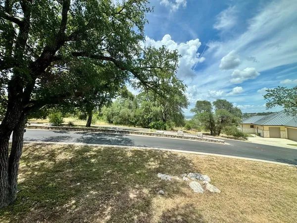 $1,500 | 800 D Grassy Knoll, Horseshoe Bay, TX 78657