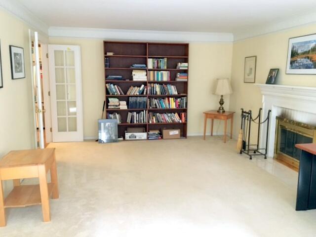 20 Randall Road Winslow, ME 04901 - Photo 14 of 38 Living room