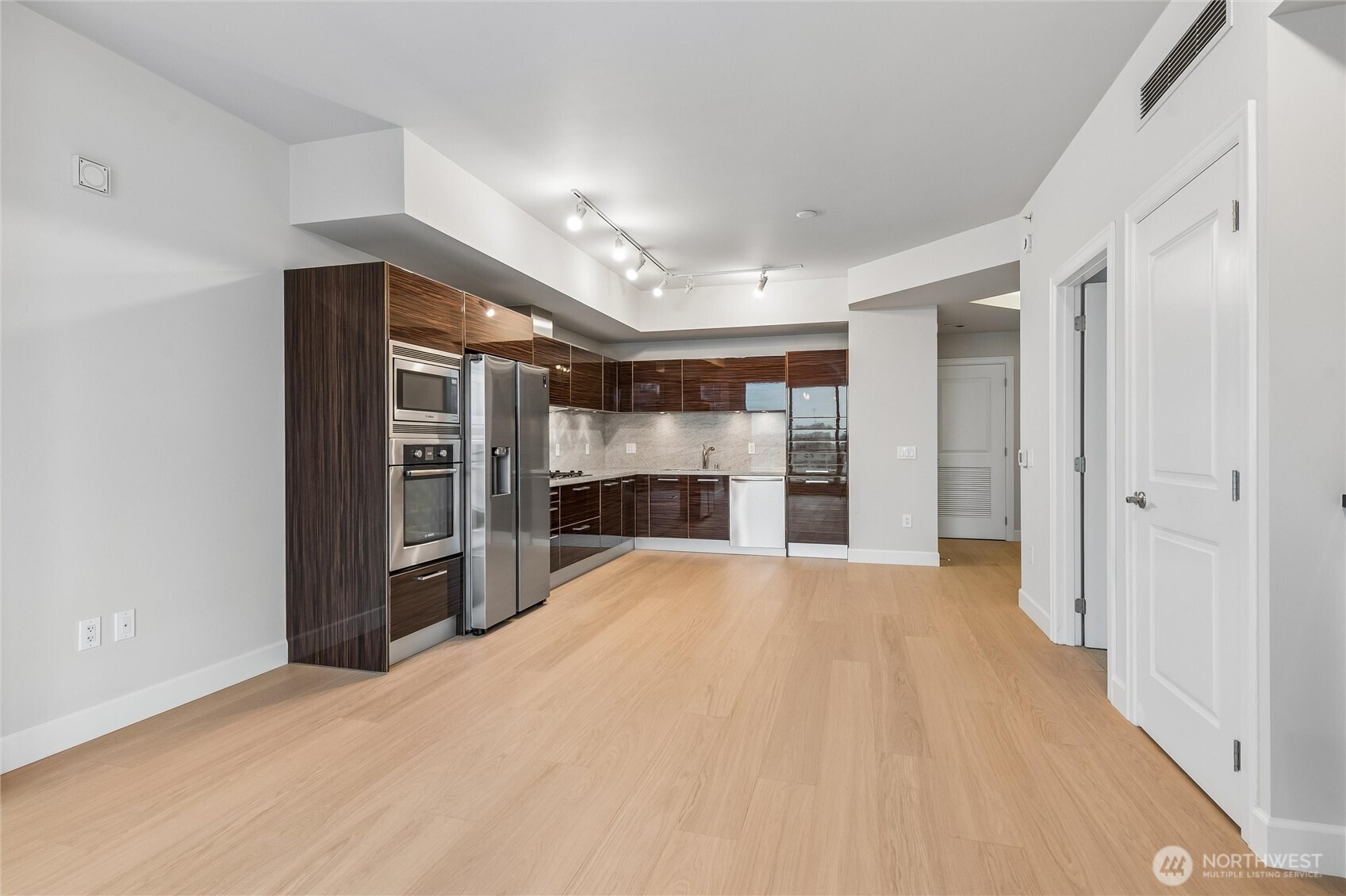 1920 4th Avenue, Unit 1504 Seattle, WA 98101 - Photo 12 of 34