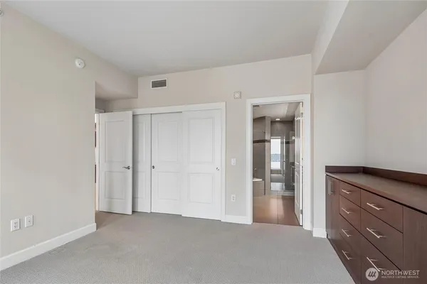 $3,950 | 1920 4th Avenue, Unit 1504, Seattle, WA 98101