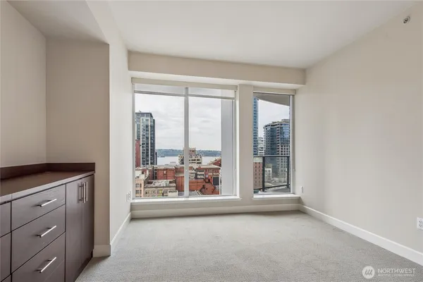 $3,950 | 1920 4th Avenue, Unit 1504, Seattle, WA 98101